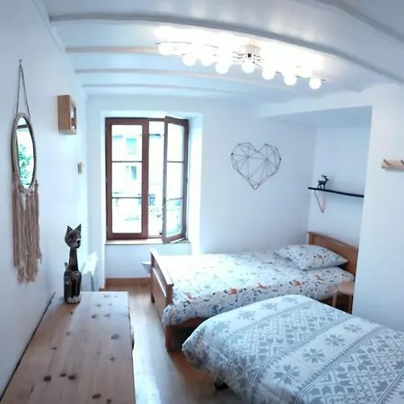 Holiday home Maison Au Coeur Du Sancy A D'auvergne La Tour-d'Auvergne